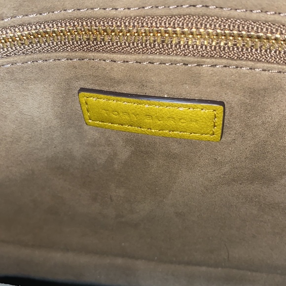 ❌SOLD LOCALLY- Like New Tory Burch Island Palm handbag - Picture 11 of 14